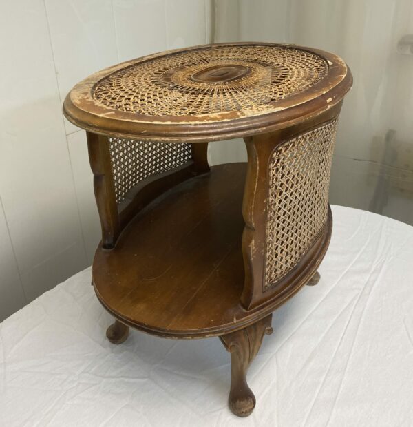 Table d'Appoint ovale avec cannage – Image 4