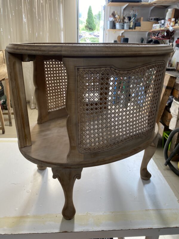 Table d'Appoint ovale avec cannage – Image 2