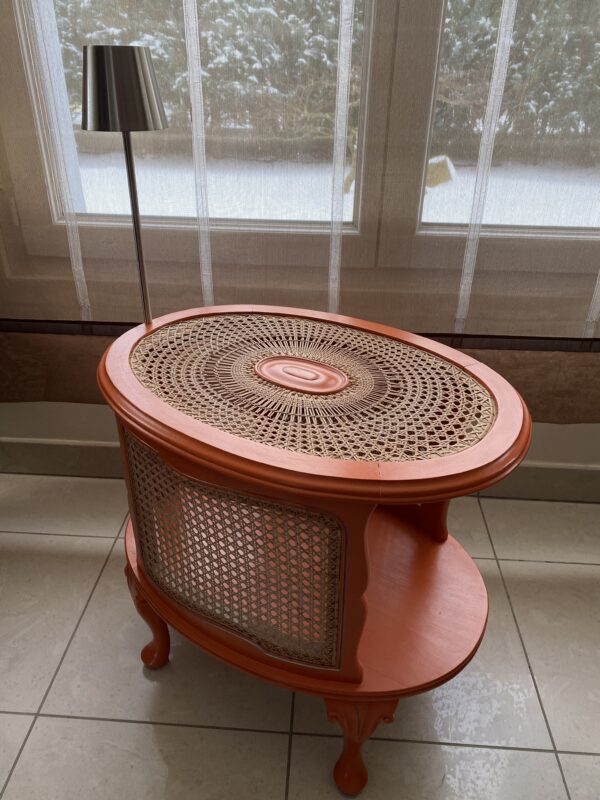 Table d'Appoint ovale avec cannage – Image 7