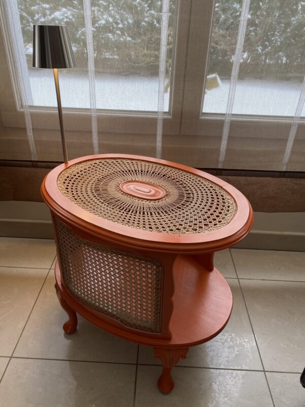 Table d'Appoint ovale avec cannage – Image 8